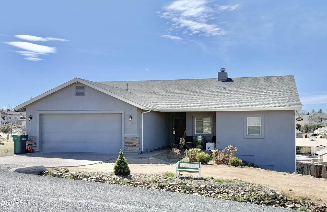 5440 Roadrunner Drive - Photo 1