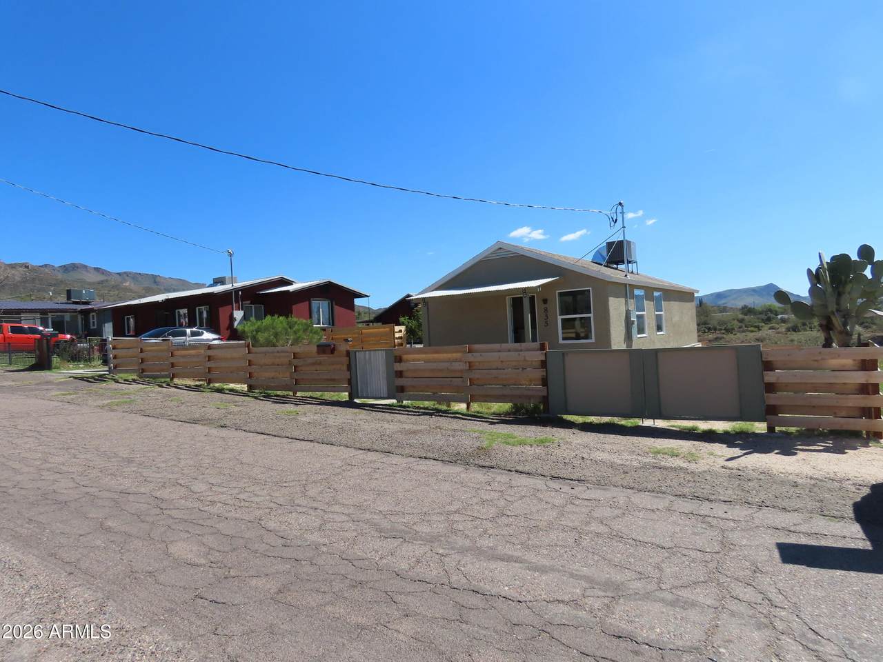 835 Spray Street - Photo 1
