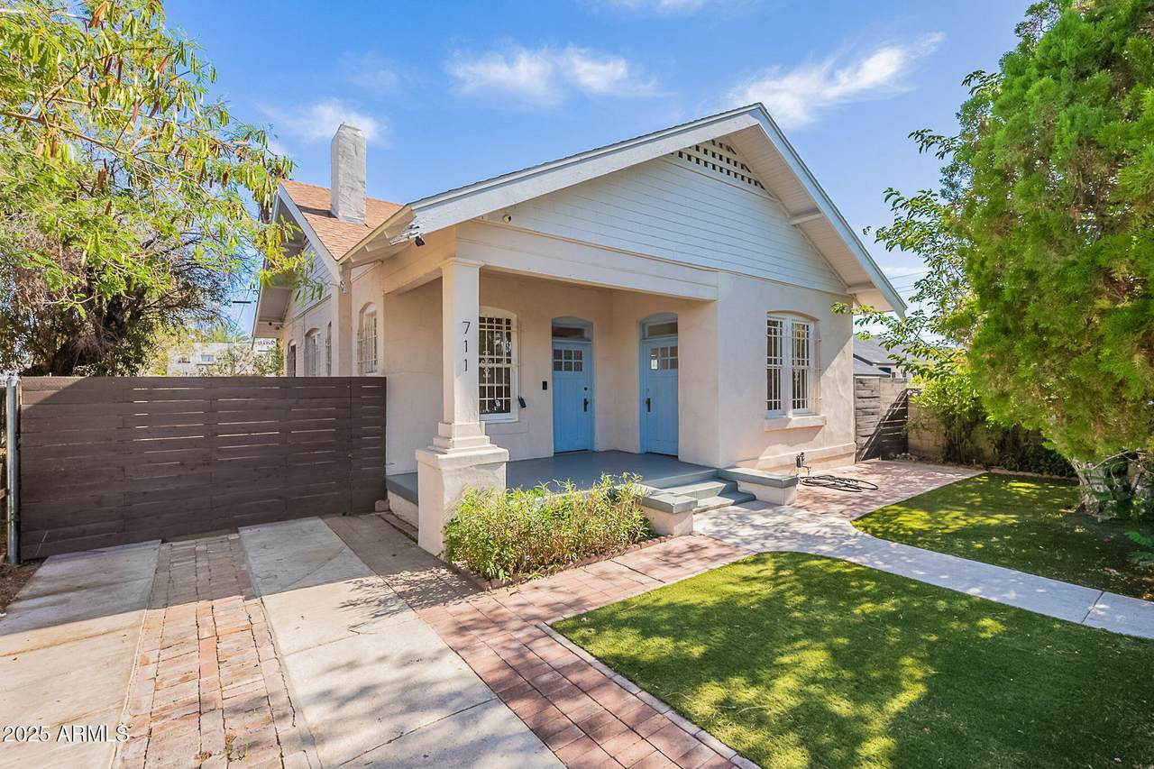 711 Mckinley Street - Photo 1