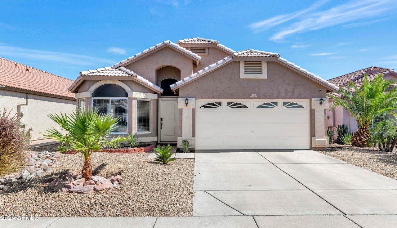22417 19TH Way - Photo 1