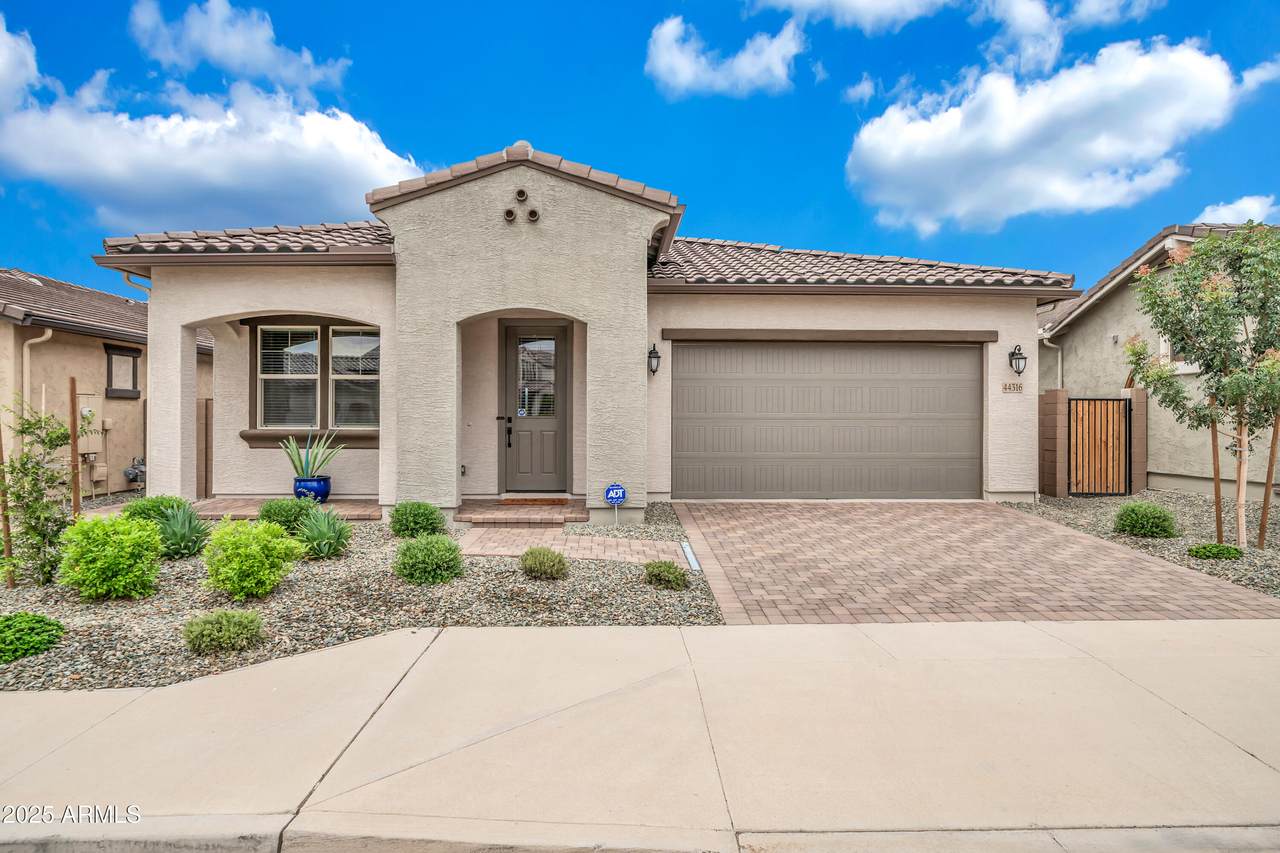 44316 44TH Lane - Photo 1