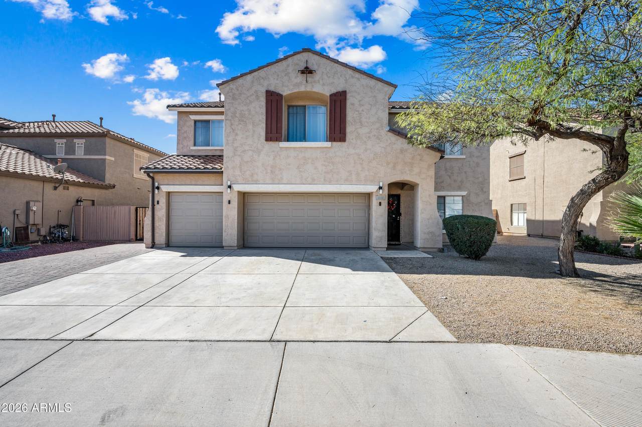 806 118TH Lane - Photo 1