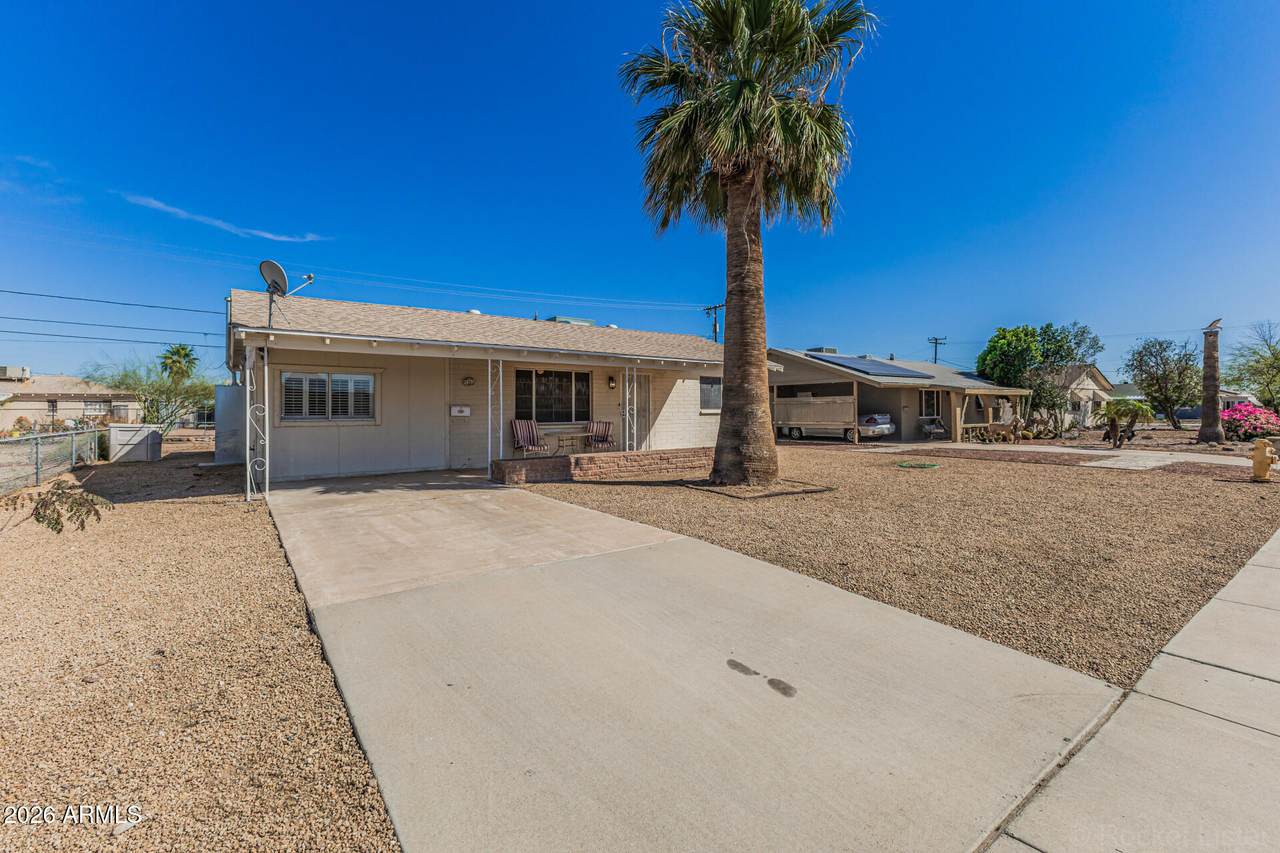11383 114th Avenue - Photo 1