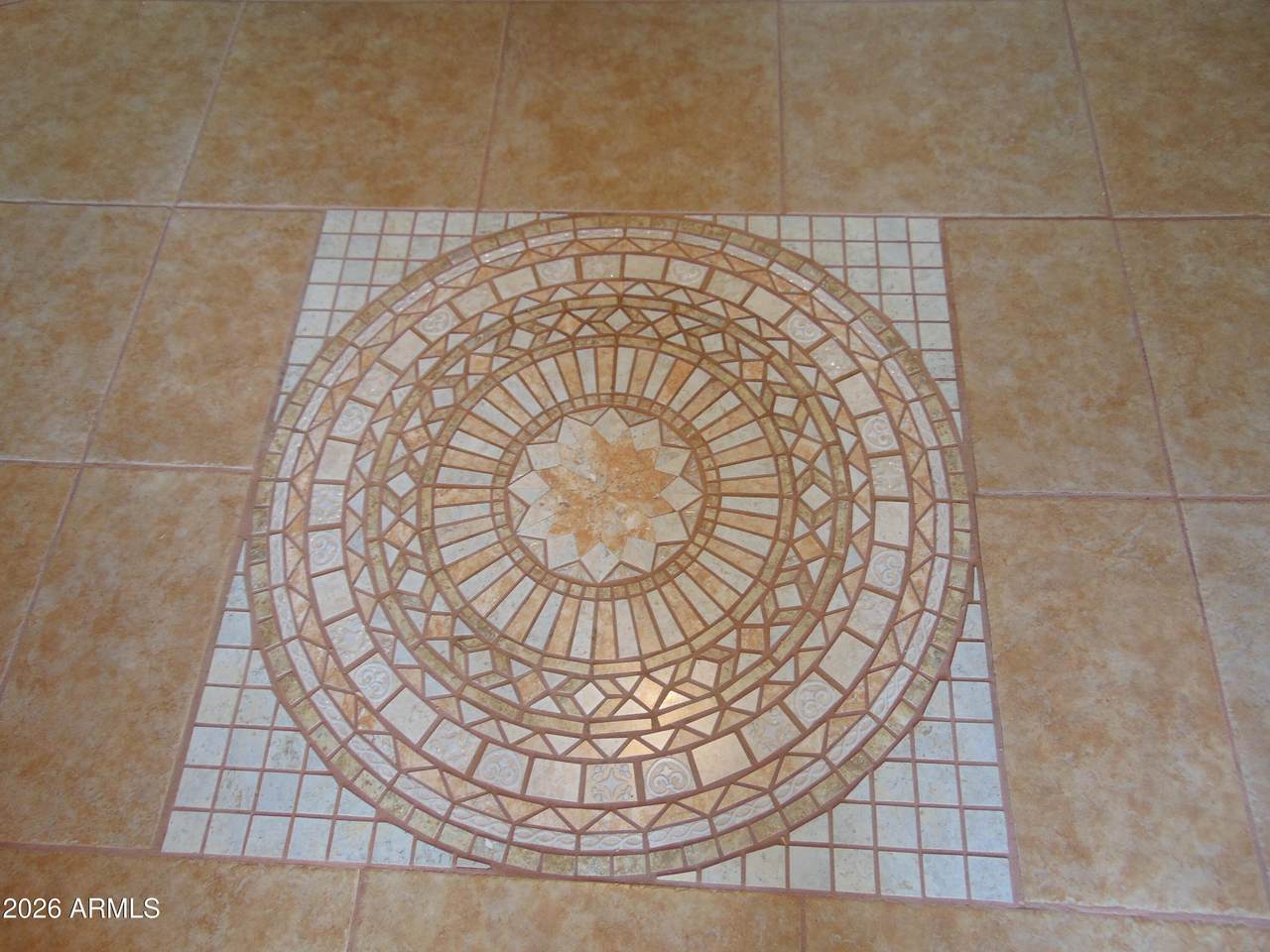 https://bt-photos.global.ssl.fastly.net/armls/1280_boomver_1_6999015-2.jpg