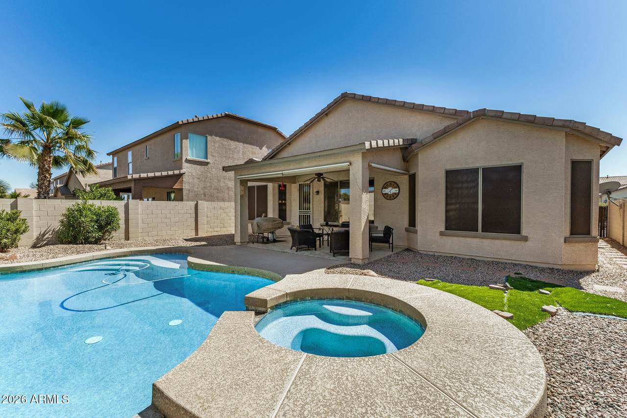 43282 Lindgren Drive - Photo 1
