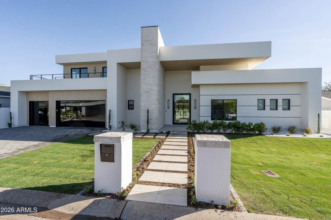 3923 Heatherbrae Drive - Photo 1