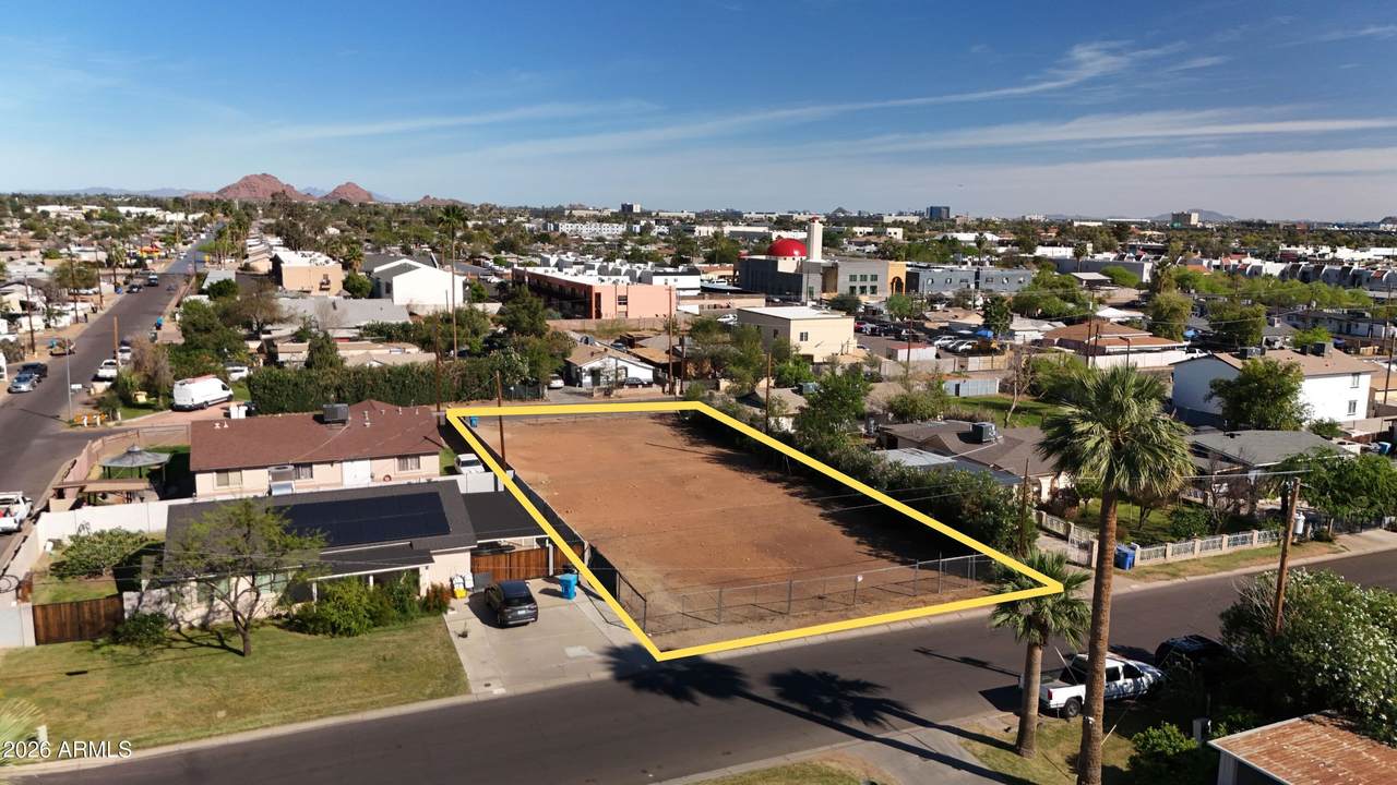 1915 31ST Street - Photo 1