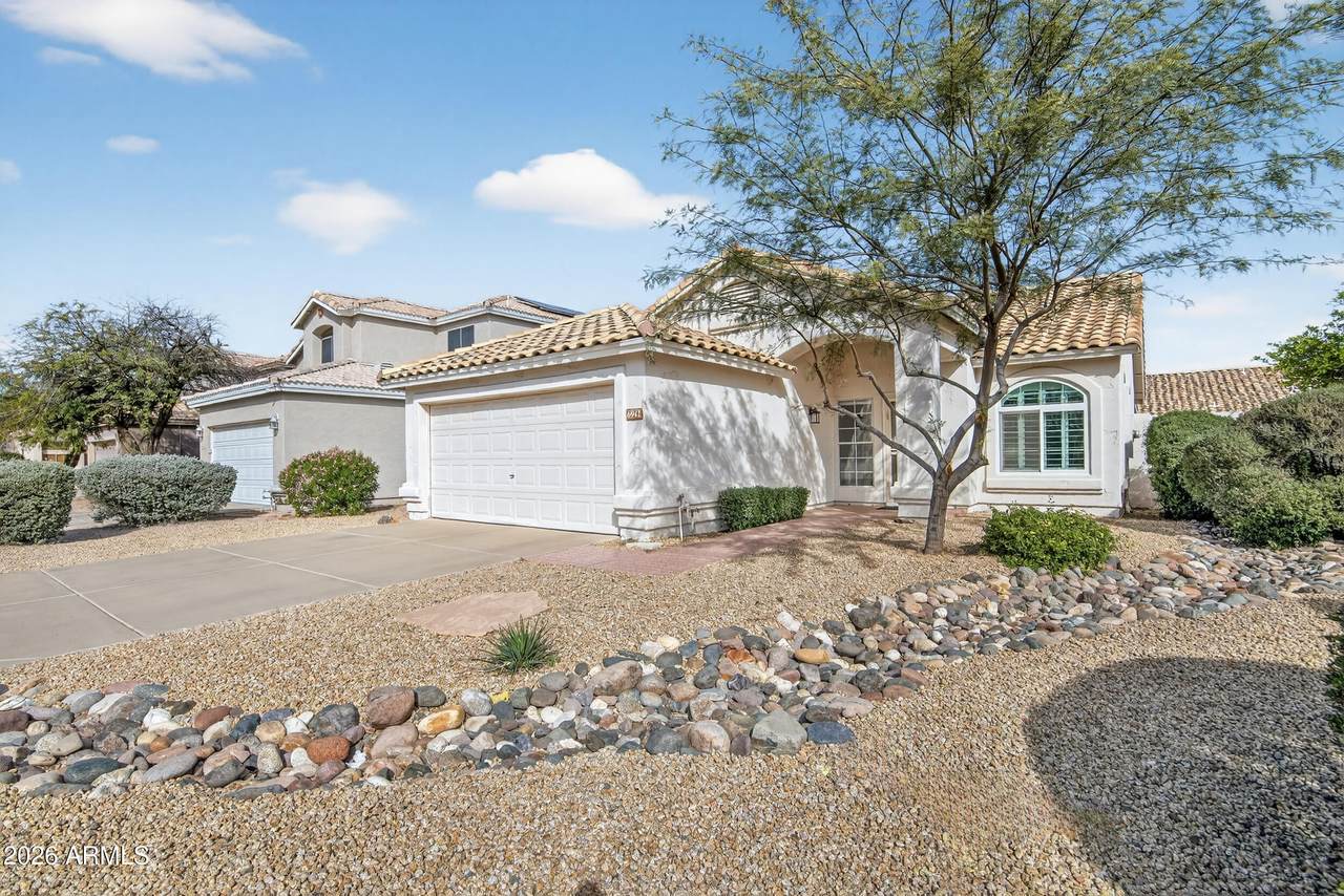 6942 Via Del Sol Drive - Photo 1