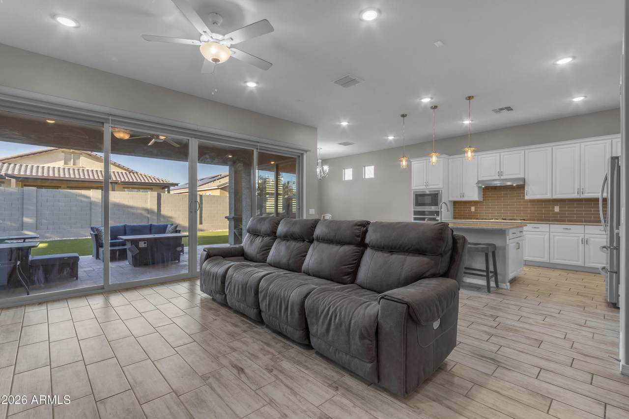 15316 Garfield Street - Photo 1