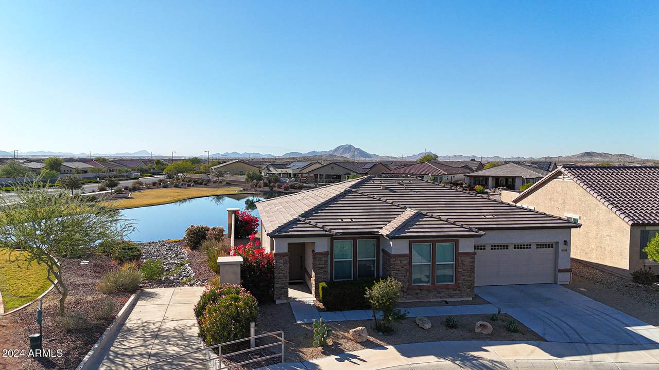16914 180TH Avenue - Photo 1