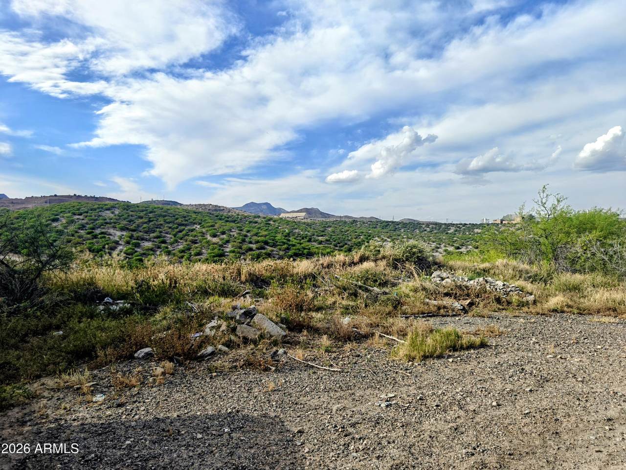 https://bt-photos.global.ssl.fastly.net/armls/1280_boomver_1_7006260-2.jpg