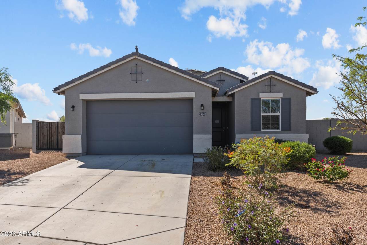 35945 San Sisto Avenue - Photo 1