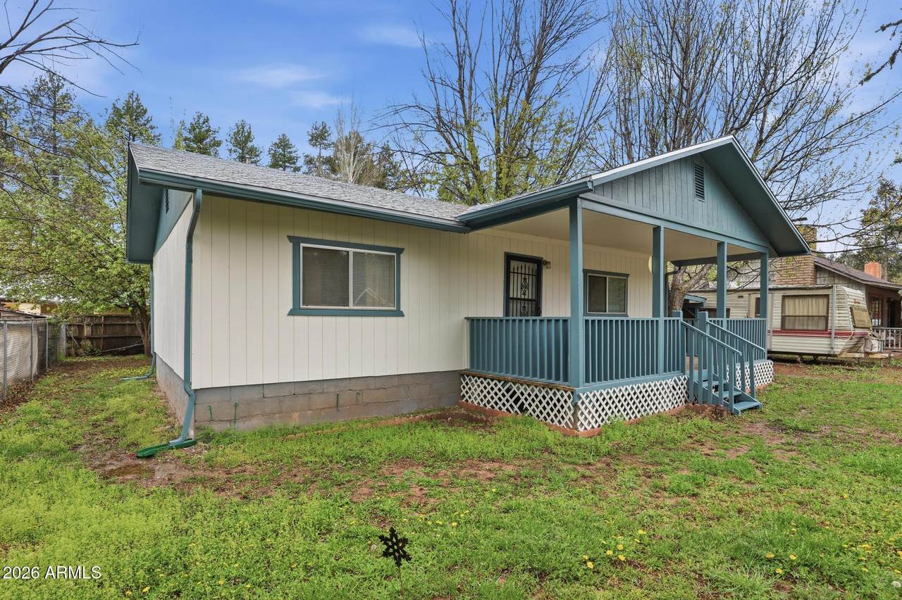 223 Thompson Road - Photo 1