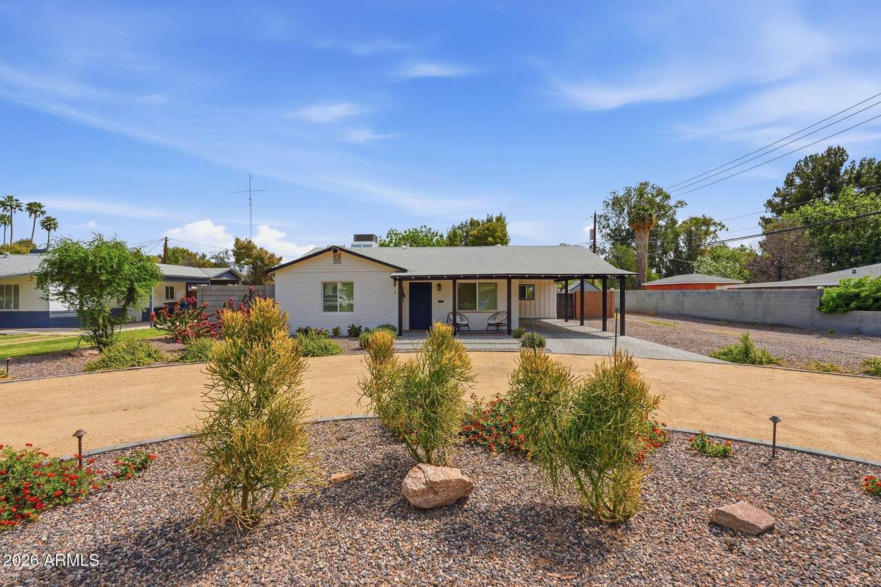 3027 27TH Street - Photo 1