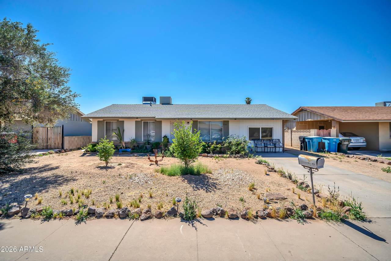 8933 Roma Avenue - Photo 1
