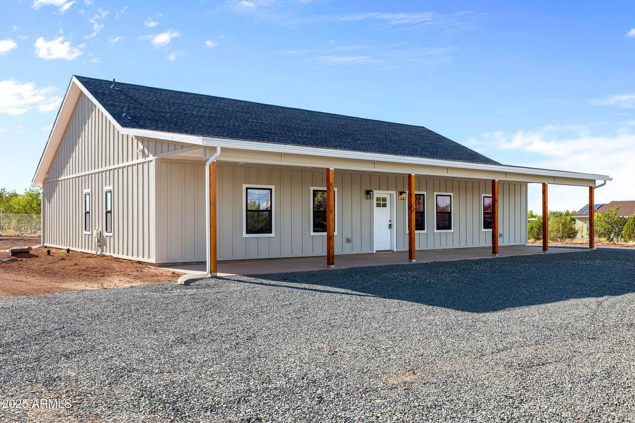 855 10th - Photo 1