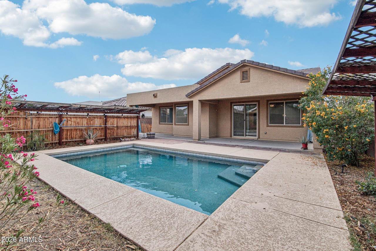11294 Vernon Avenue - Photo 1