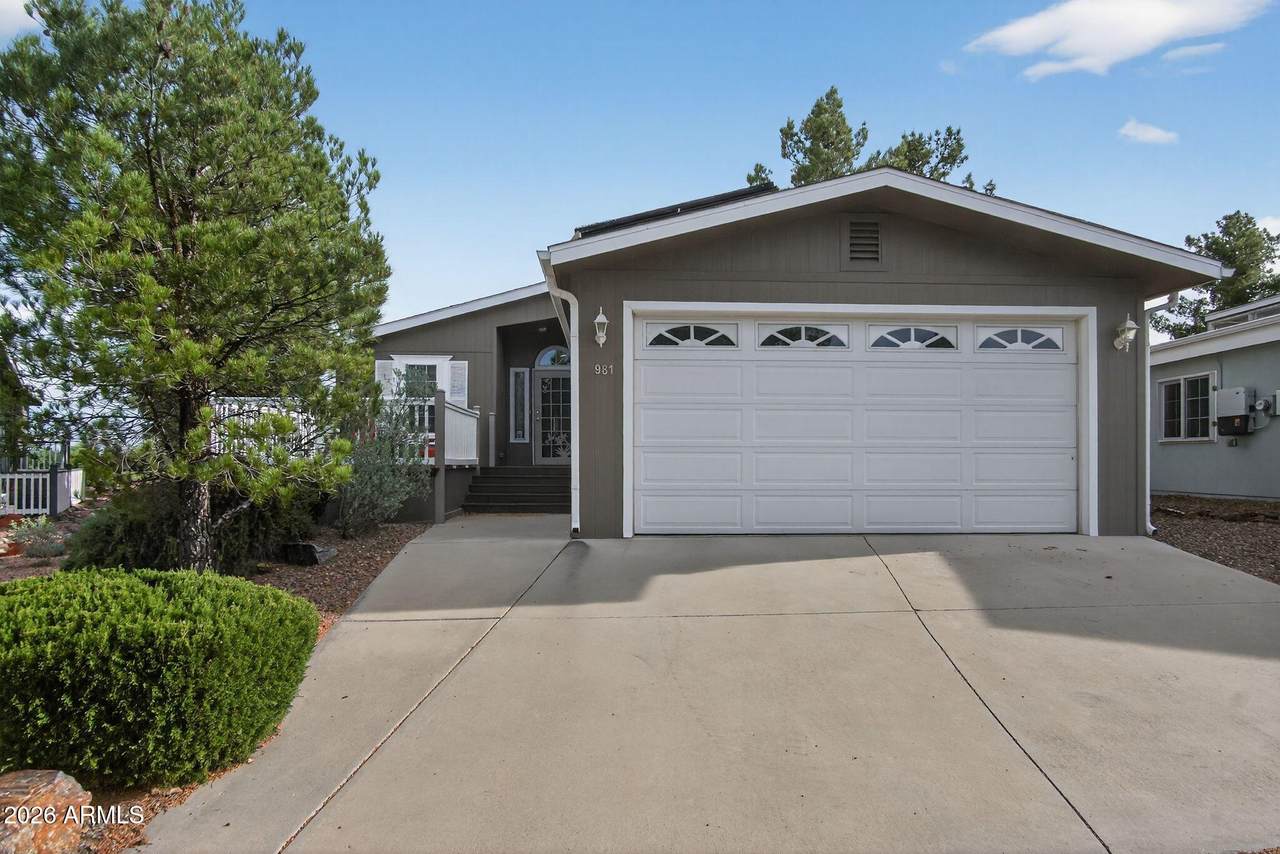 981 On The Greens Boulevard - Photo 1