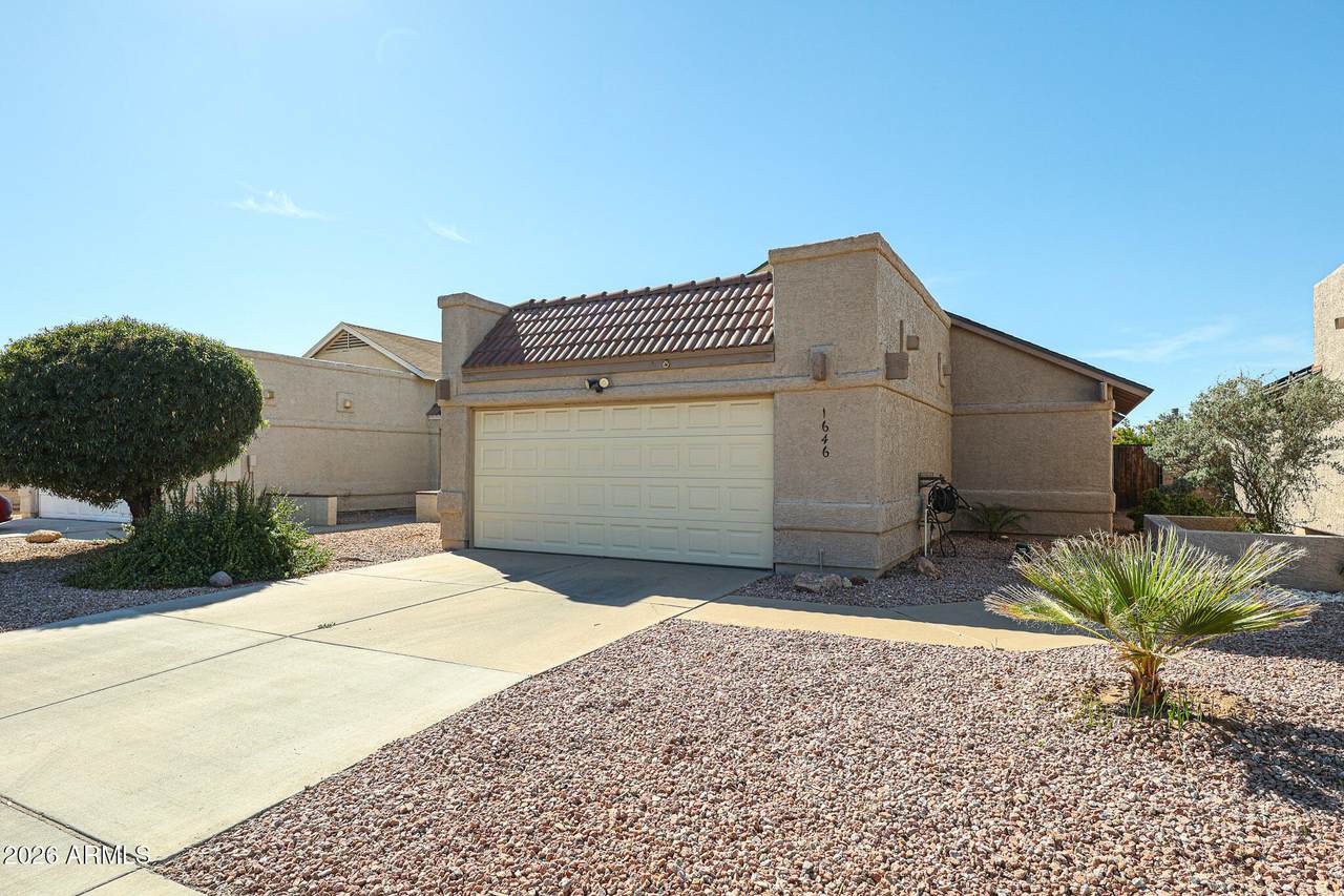 1646 Comanche Drive - Photo 1