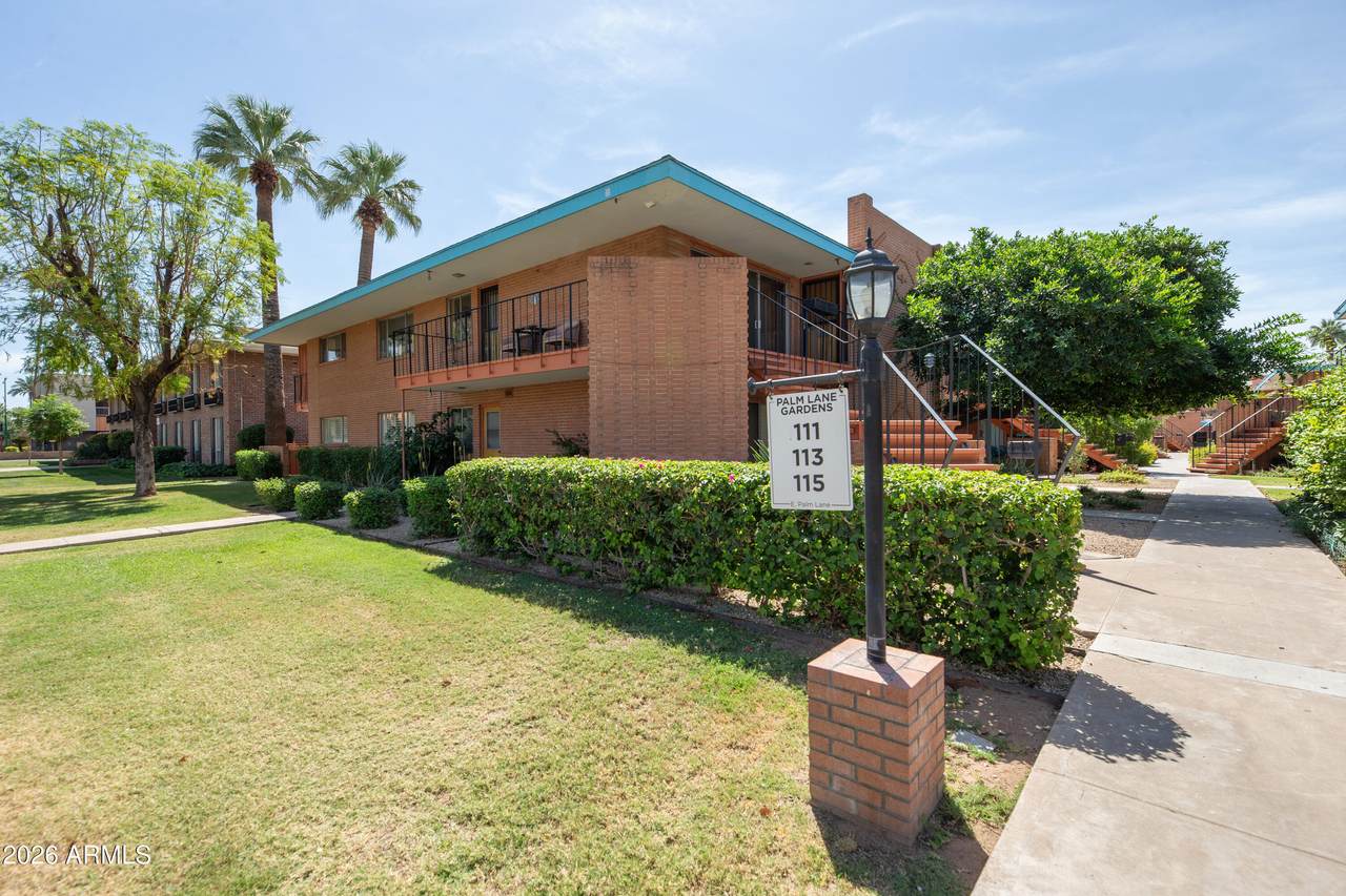 111 Palm Lane - Photo 1