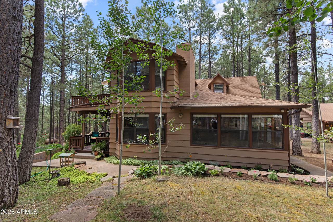 3910 Larson Loop - Photo 1