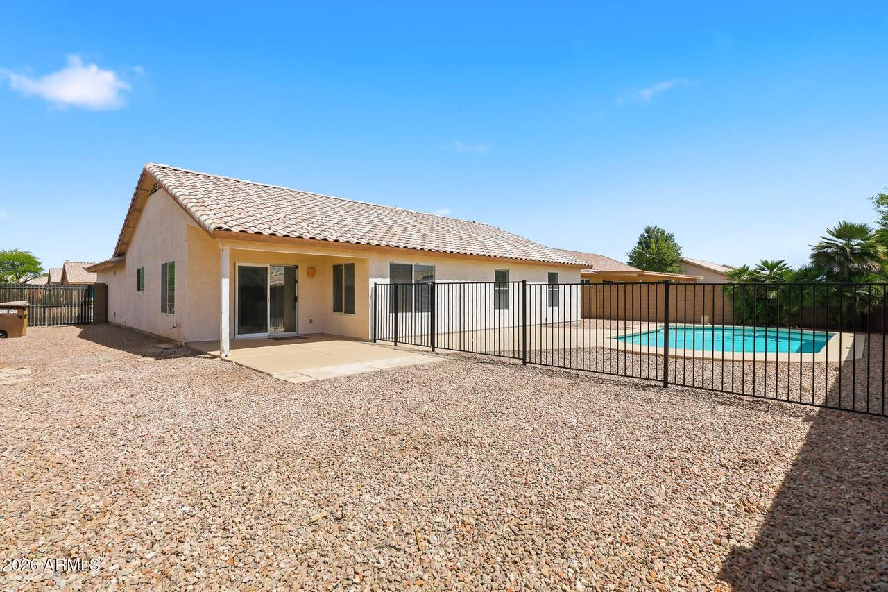https://bt-photos.global.ssl.fastly.net/armls/1280_boomver_4_7008856-2.jpg
