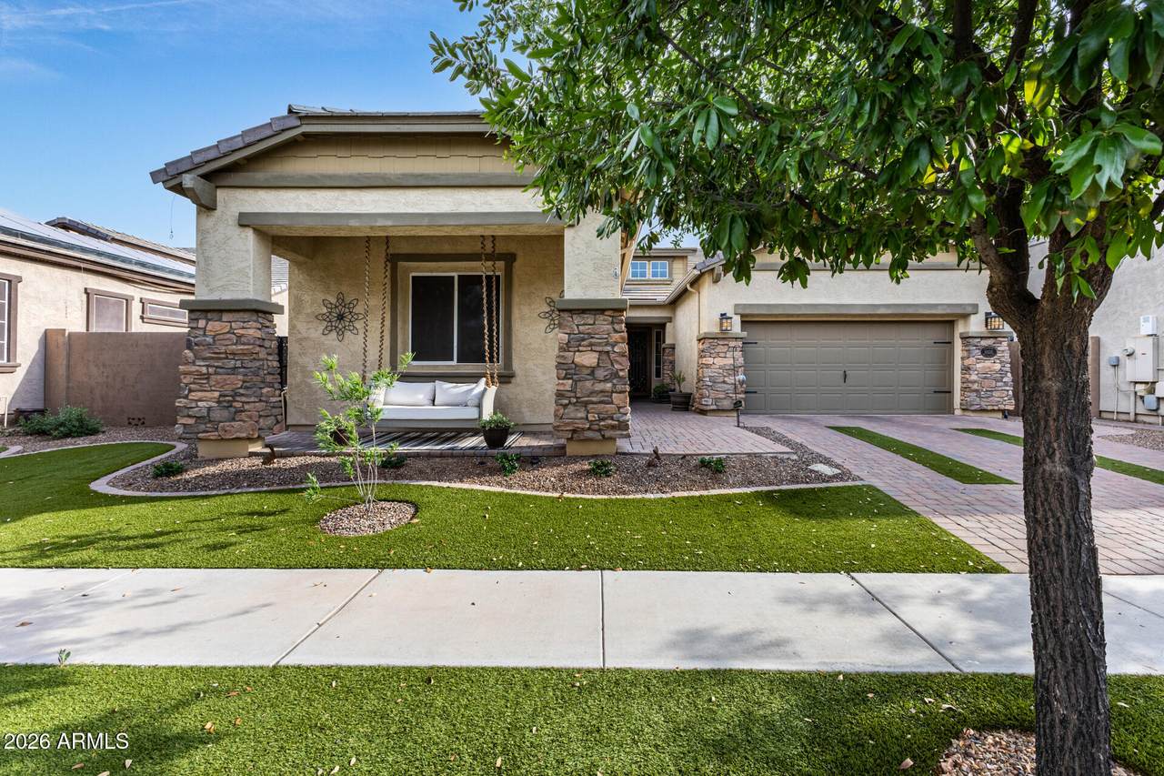 10555 Mendoza Avenue - Photo 1