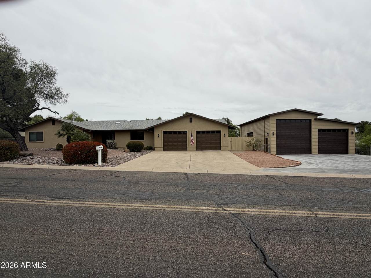 140 Black Hills Drive - Photo 1