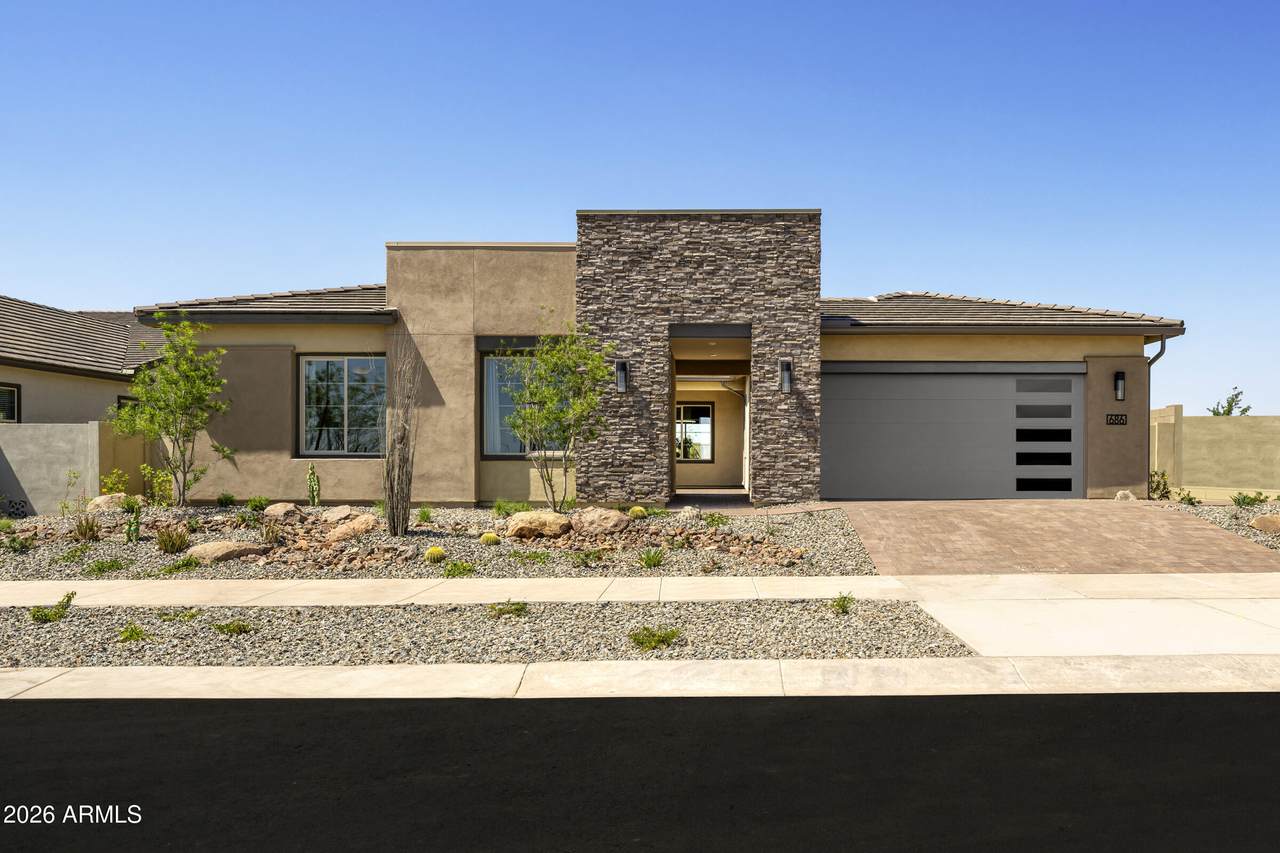 686 Treasure Trail - Photo 1