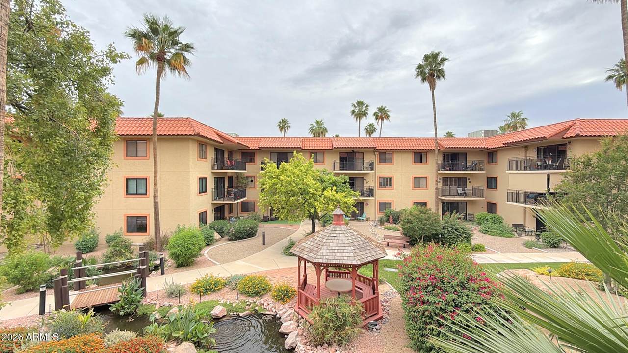 10330 Thunderbird Boulevard - Photo 1