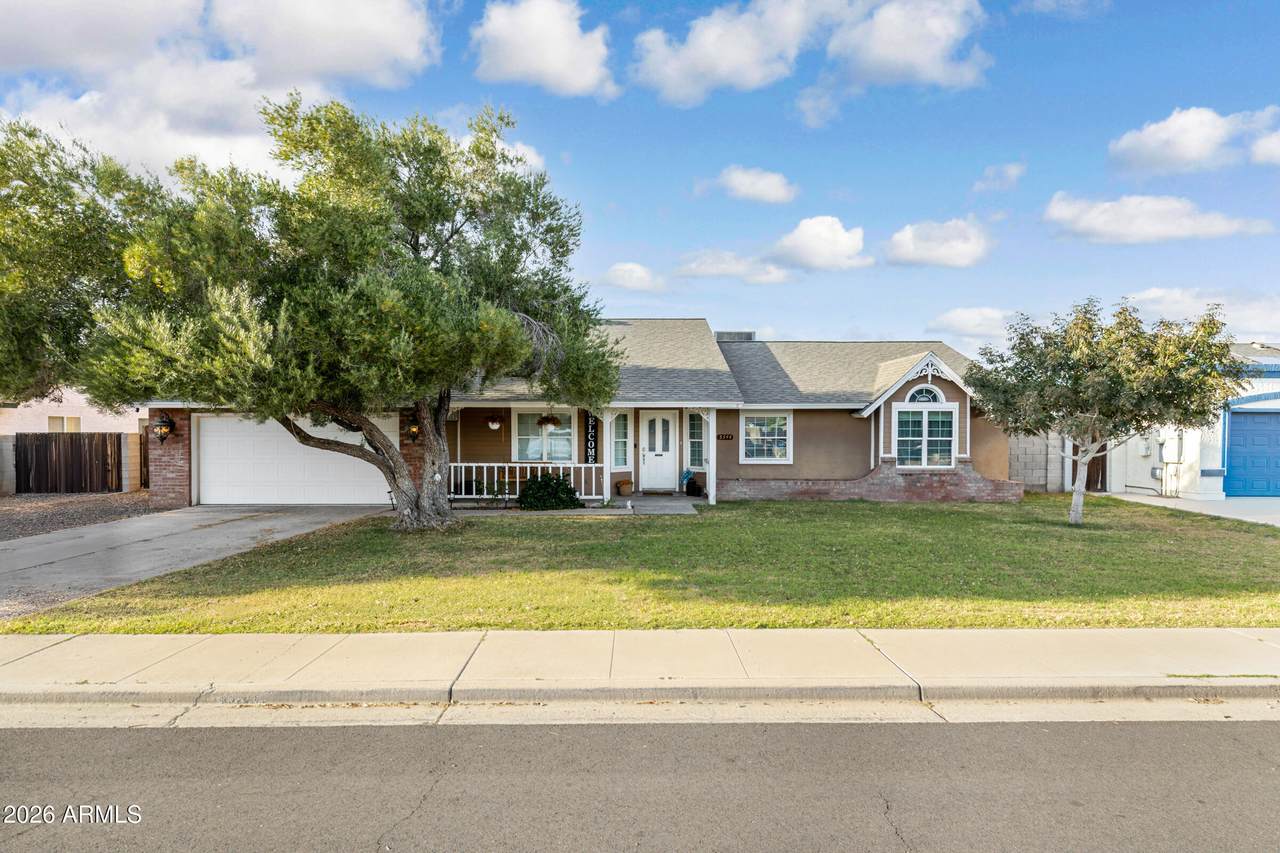 5344 Diamond Avenue - Photo 1