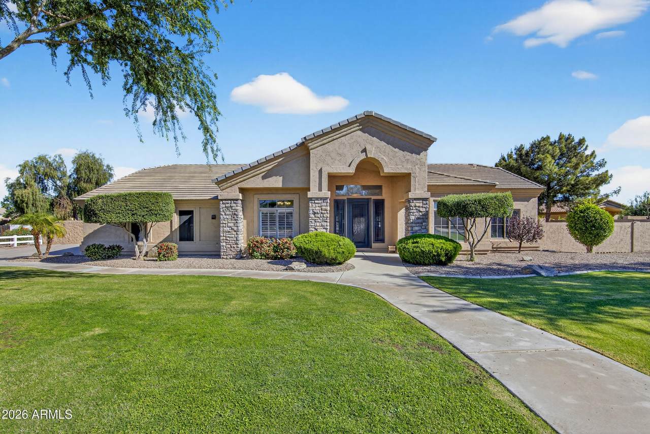 20970 Excelsior Avenue - Photo 1