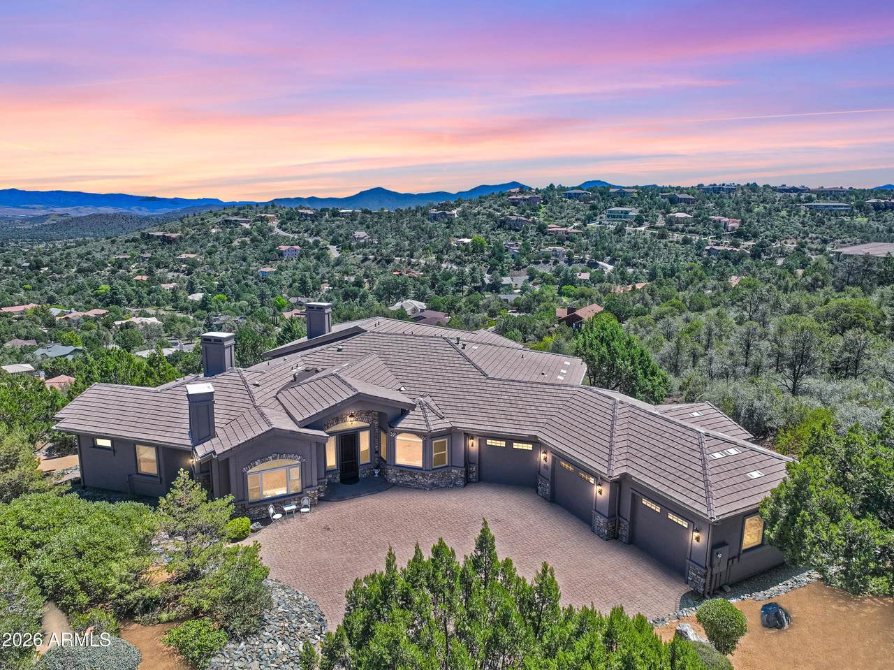 461 Rockrimmon Circle - Photo 1