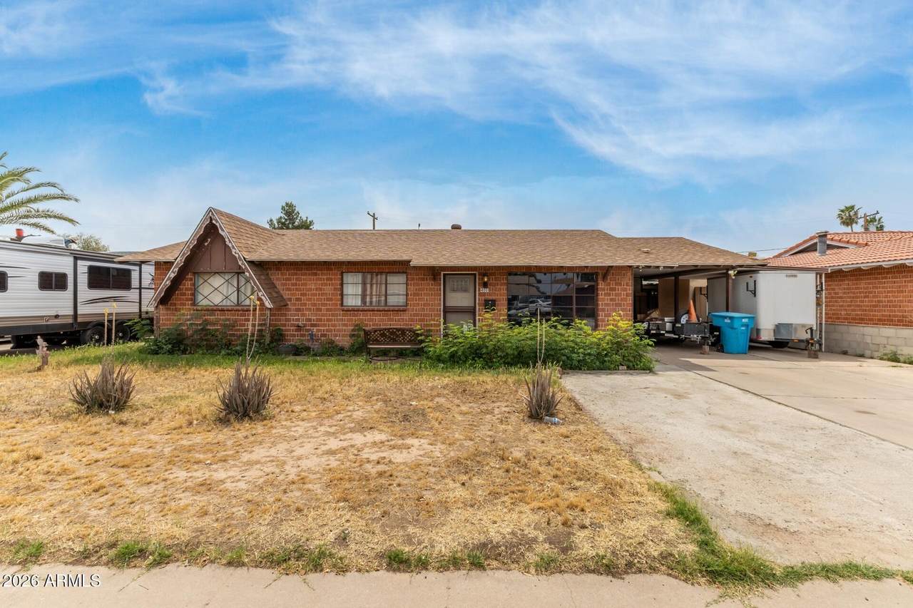 4001 Citrus Way - Photo 1