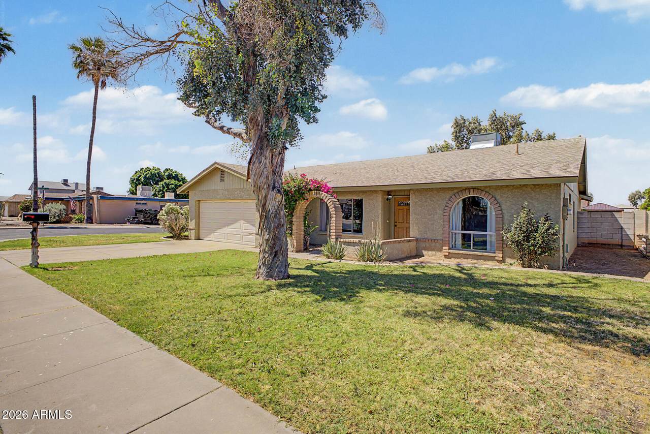 10632 49TH Avenue - Photo 1