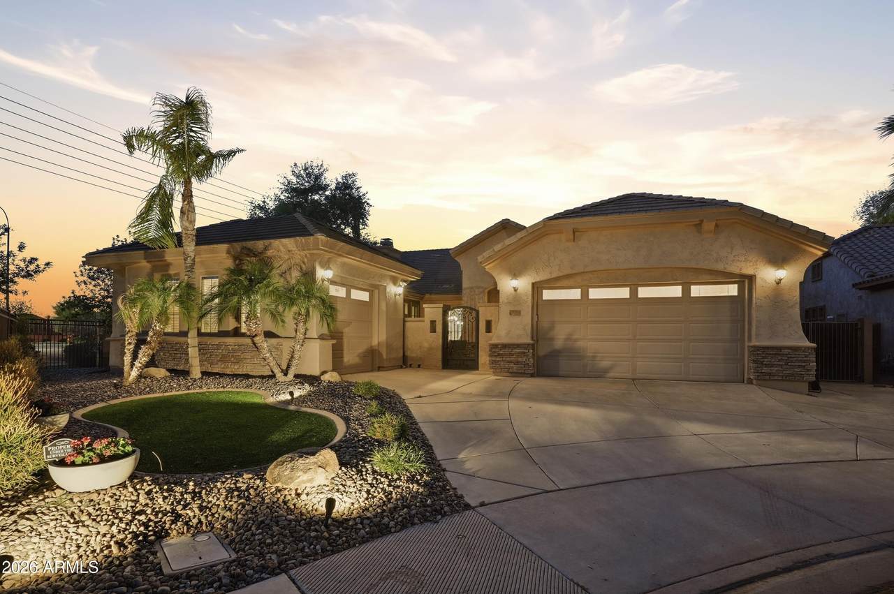 2004 Canyon Place - Photo 1