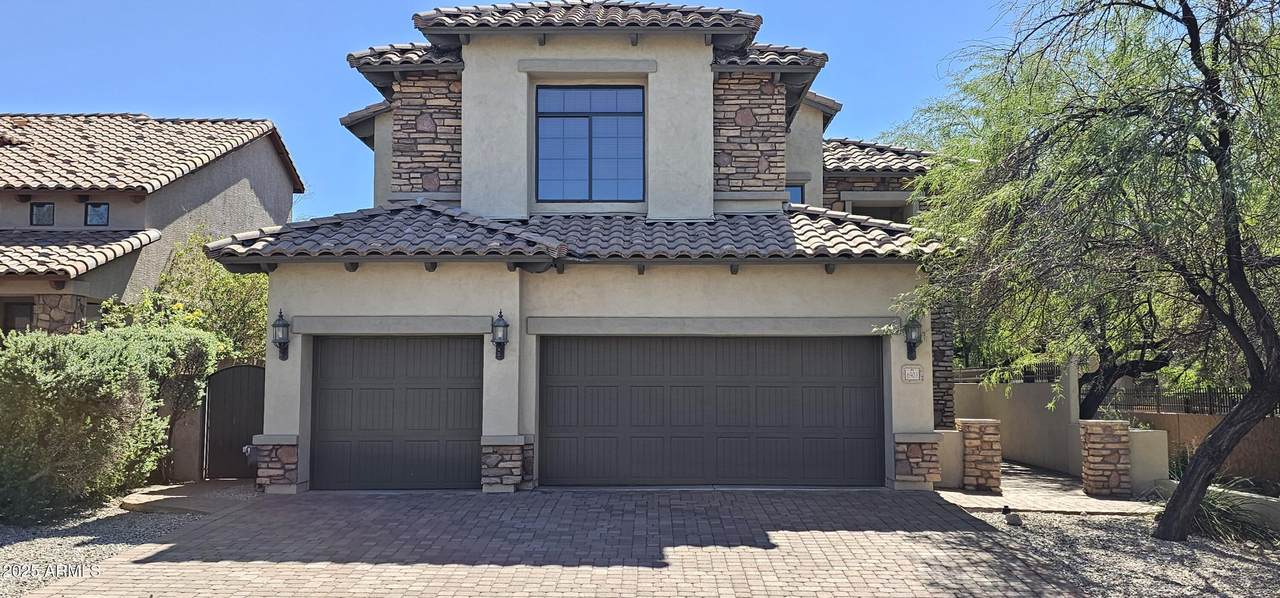 6903 Portia Street - Photo 1