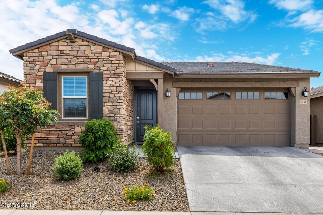 1631 Paseo Way - Photo 1