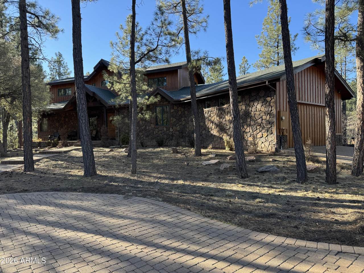 194 Louie Circle - Photo 1