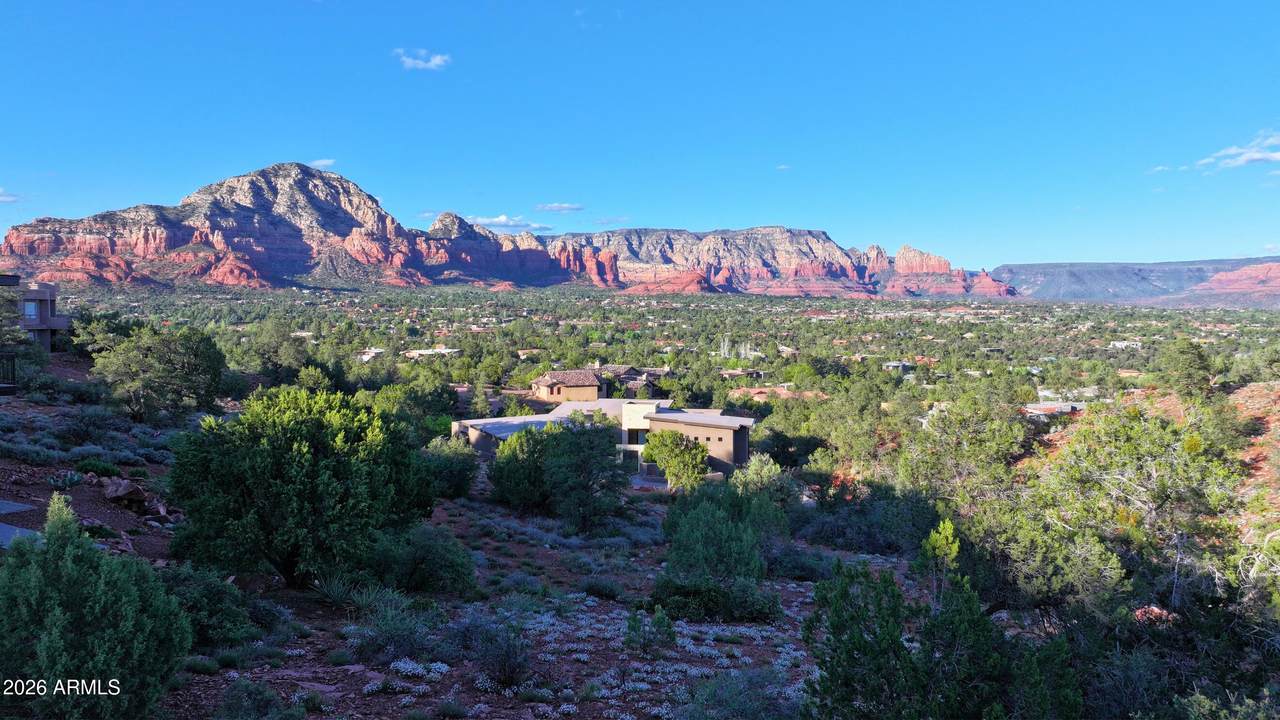 https://bt-photos.global.ssl.fastly.net/armls/1280_boomver_1_7012362-2.jpg