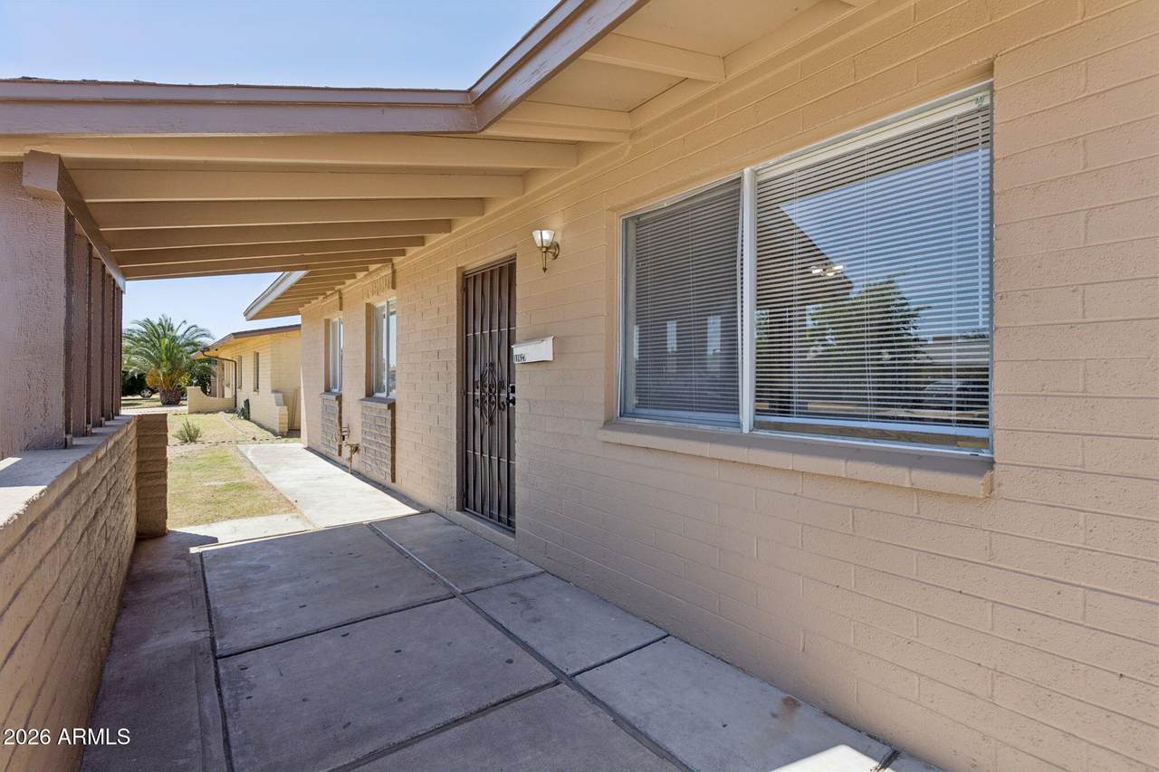 11624 25TH Avenue - Photo 1
