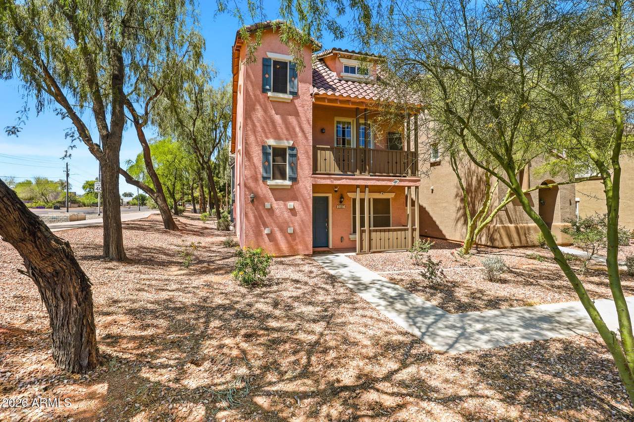 2107 Huntington Drive - Photo 1