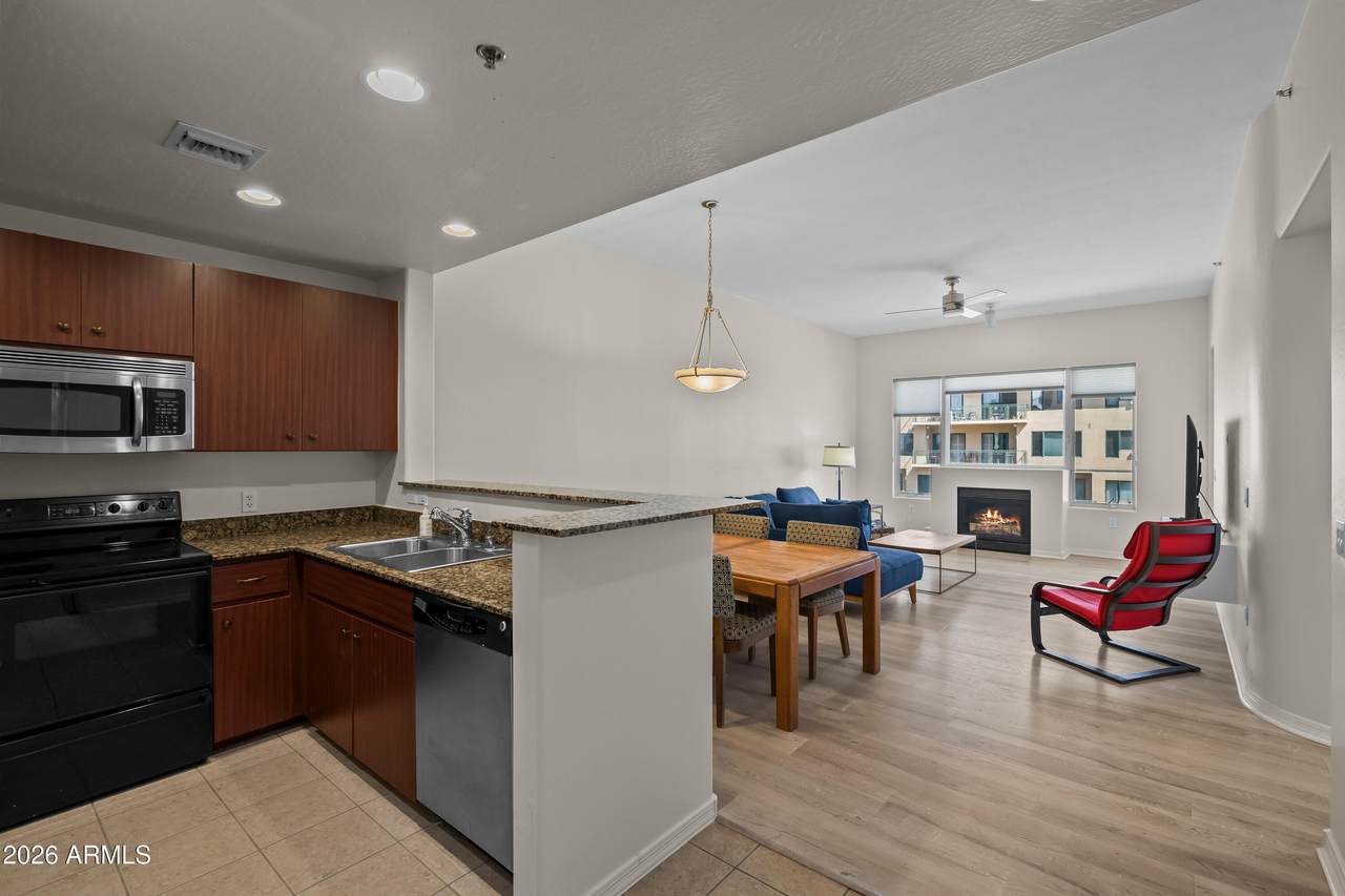 16 Encanto Boulevard - Photo 1