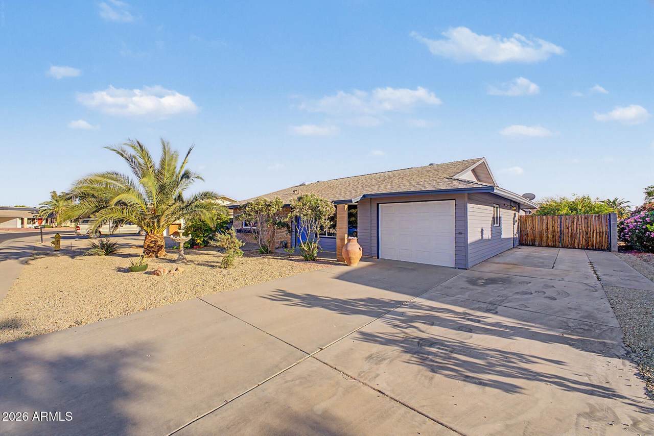 9715 Desert Hills Drive - Photo 1
