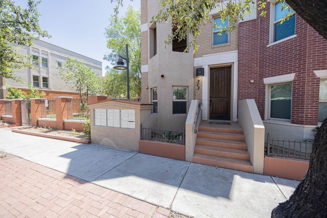 563 6TH Street - Photo 1