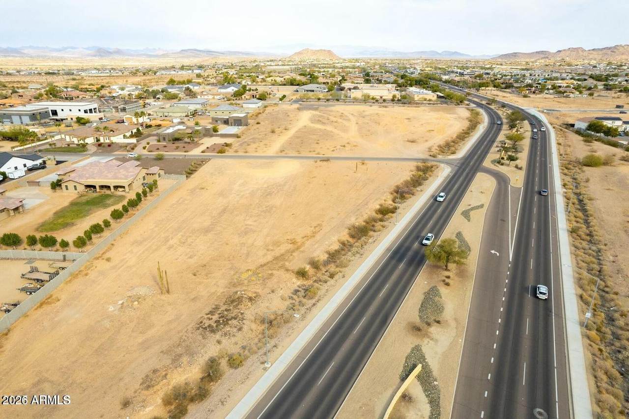 10000 Avenida Del Sol - Photo 1