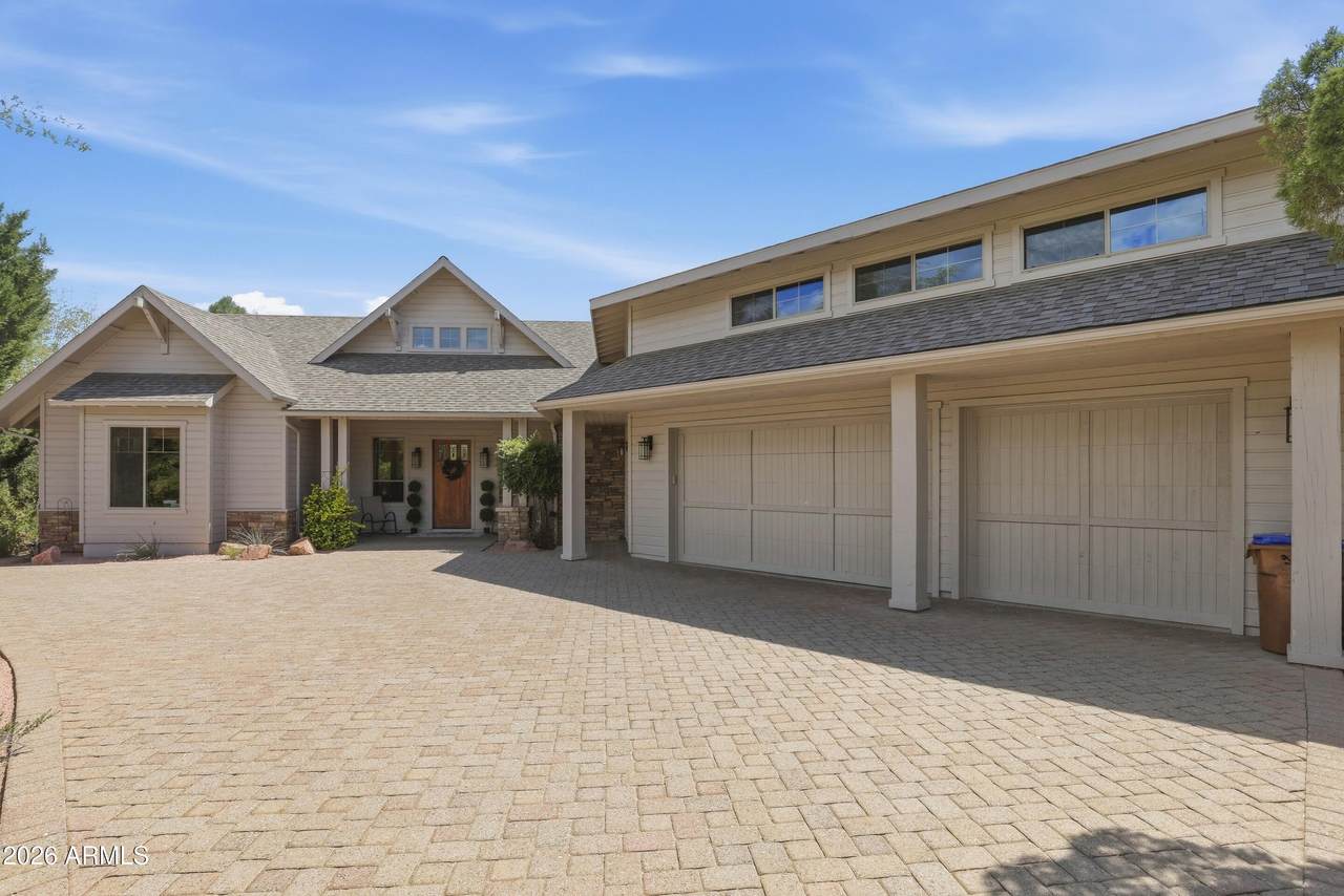 703 Grapevine Drive - Photo 1