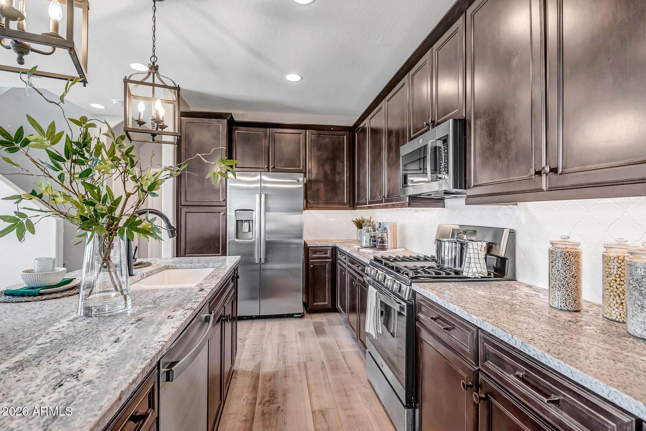 43254 Hinoki Street - Photo 1