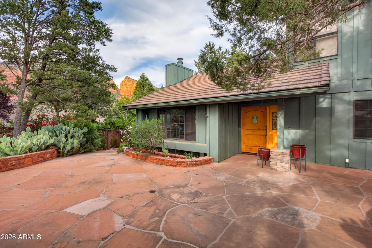 290 Coronado Trail - Photo 1
