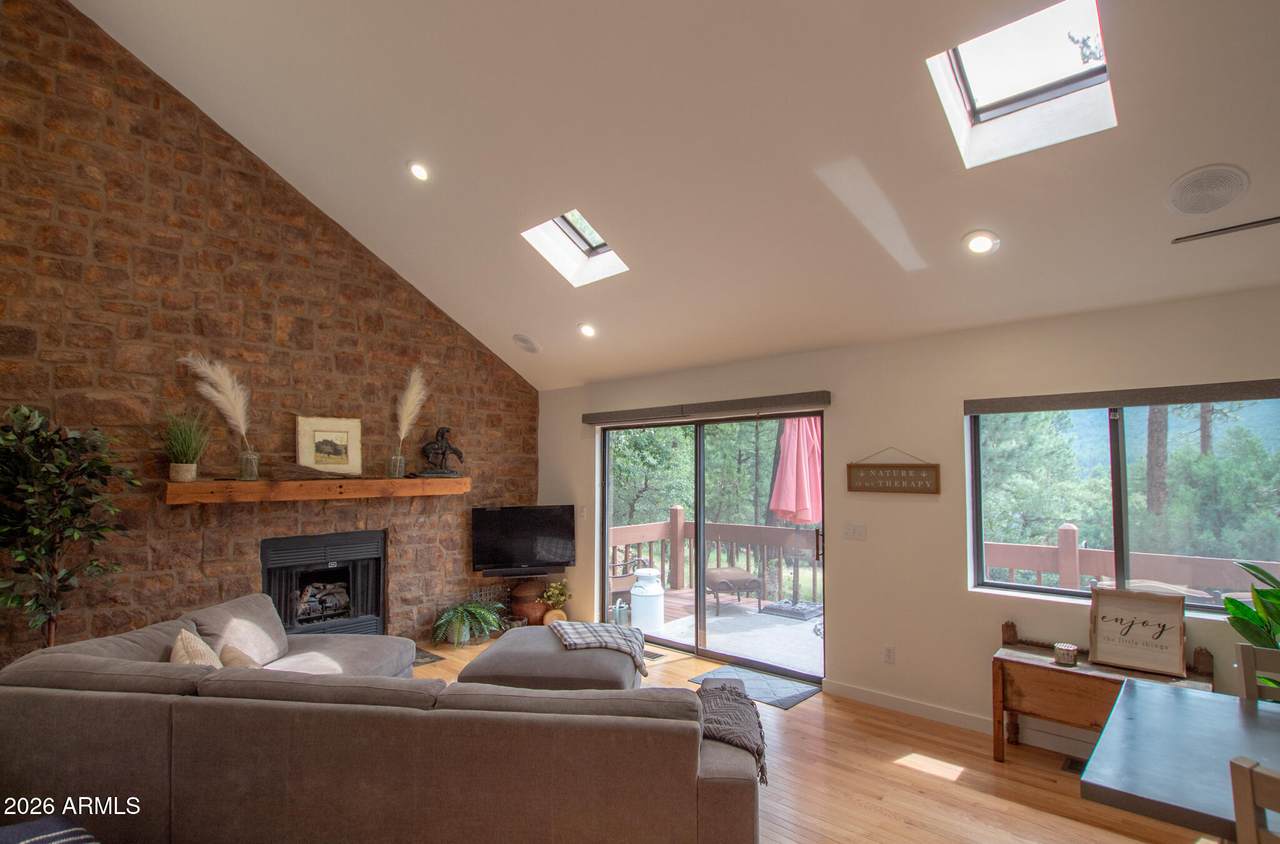 5120 Juniper Loop - Photo 1